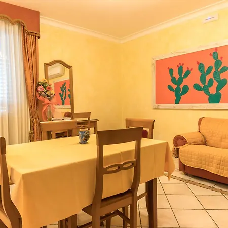 Aparthotel Alberghiero Eolie 4*
